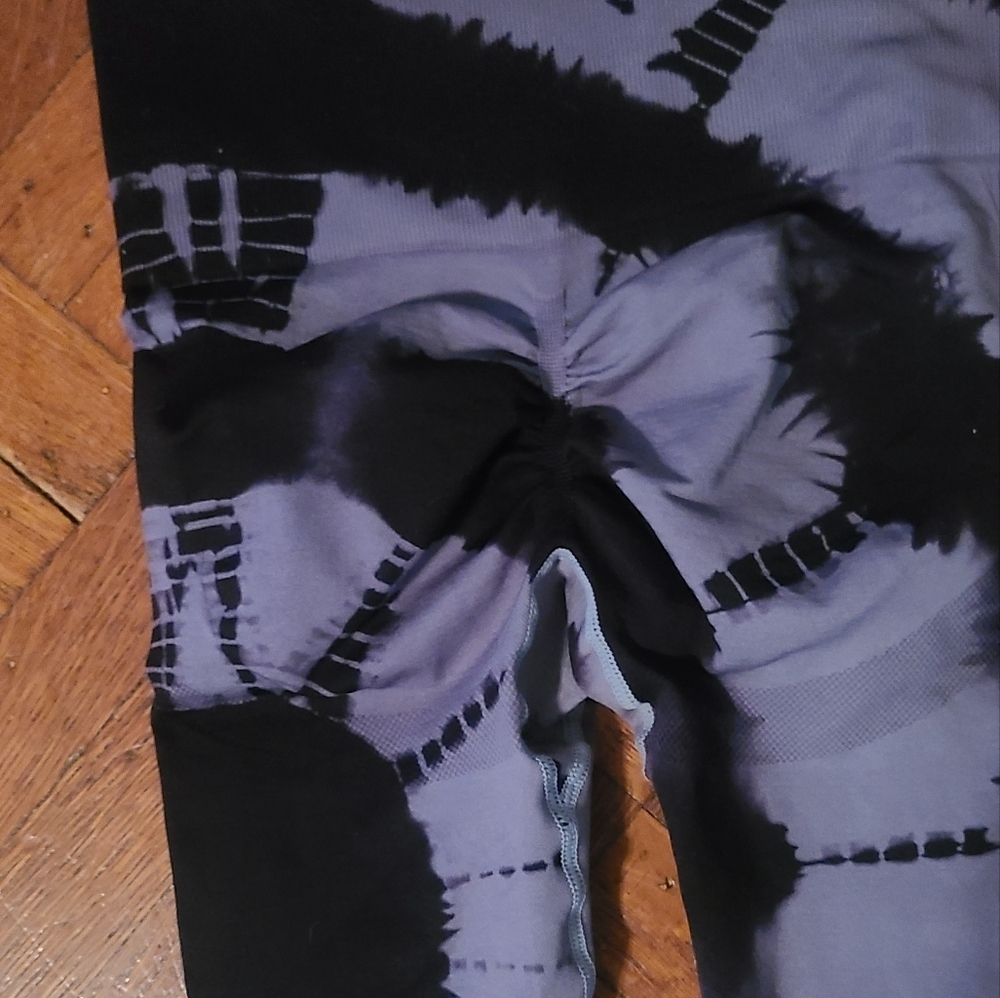 NEW BUTT LIFTING Workout Leggings xs - Picture 10 of 11